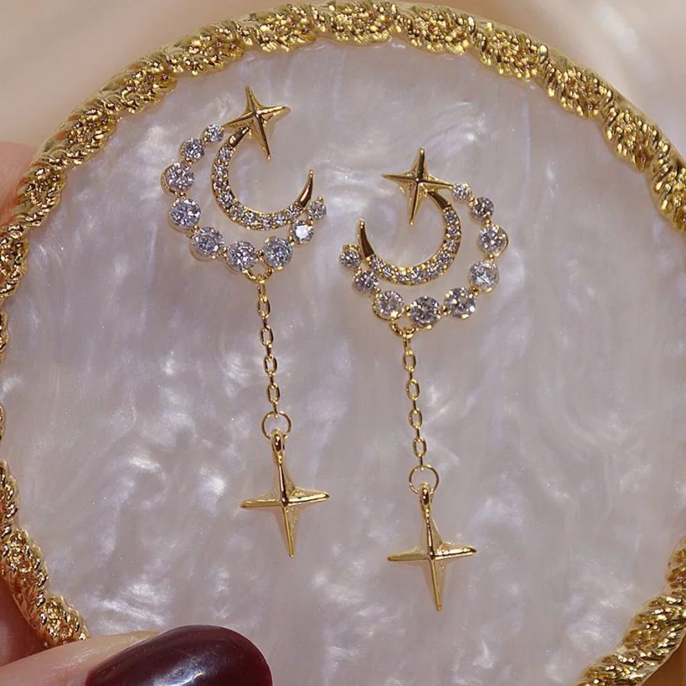 NEW 14K Gold Plated Diamond Moon Star Earrings d - Picture 1 of 8